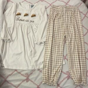 Classic Southern Smocks “Sweet as pie” outfit - 5